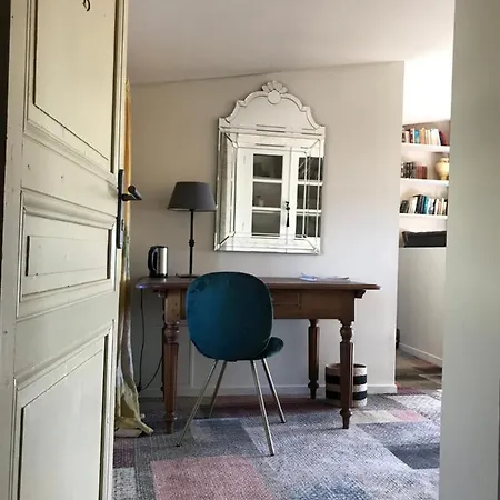 Otel La Treille Muscate Cliousclat